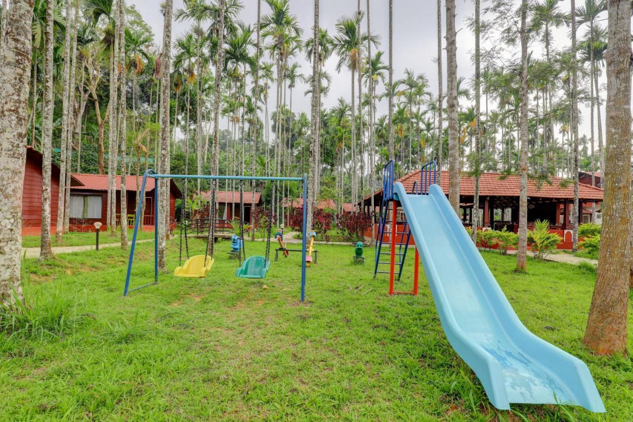 Ezzenza Areca Resort Madikeri Ngoại thất bức ảnh