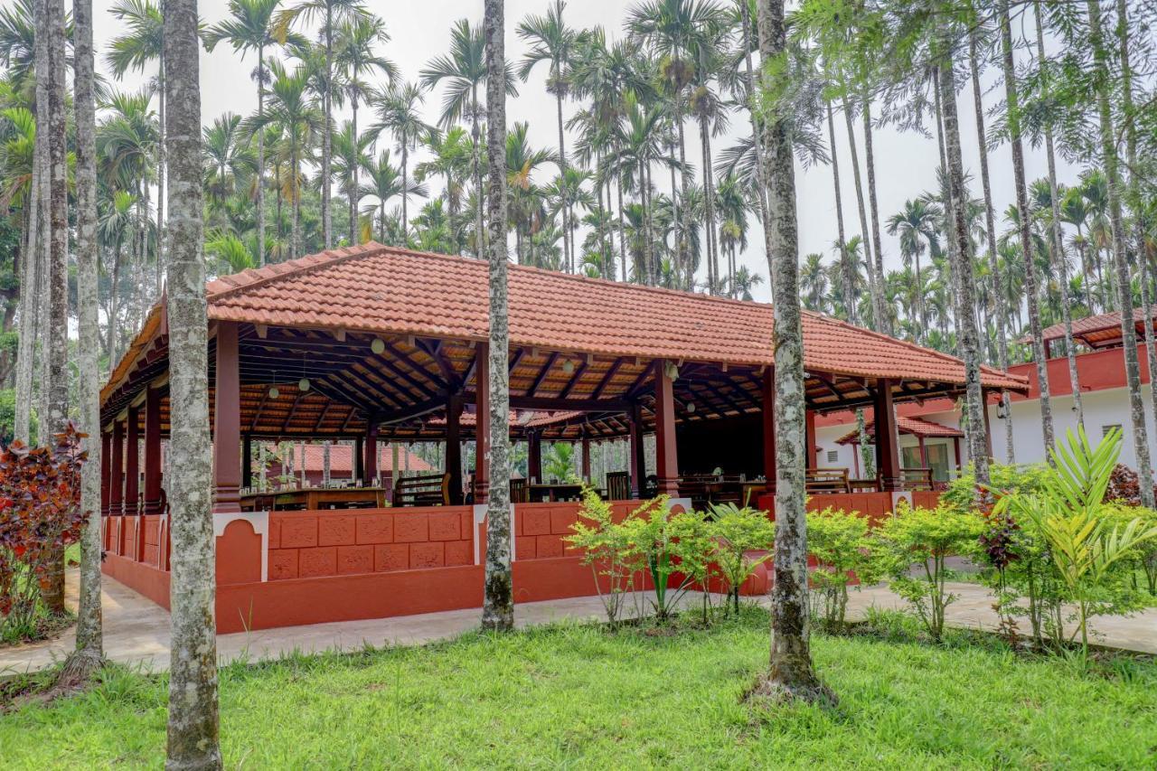Ezzenza Areca Resort Madikeri Ngoại thất bức ảnh
