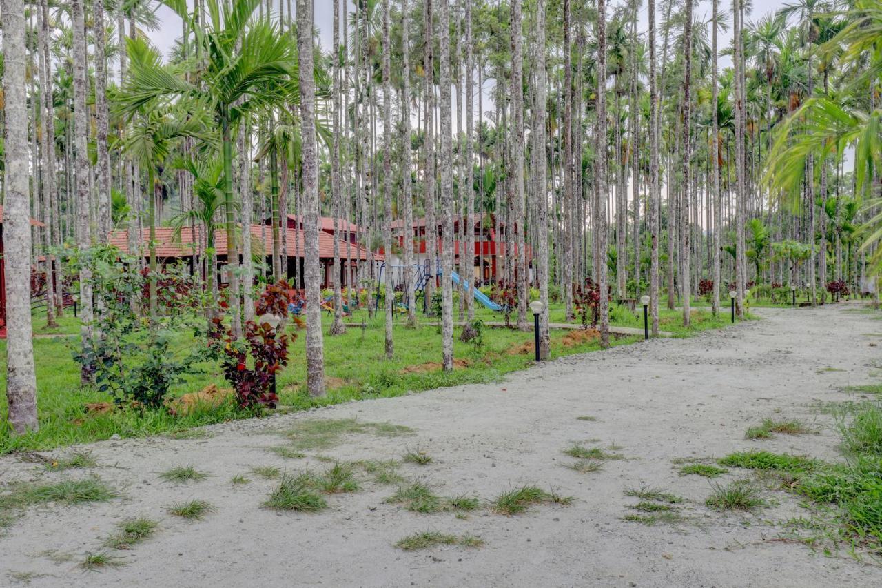 Ezzenza Areca Resort Madikeri Ngoại thất bức ảnh